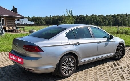 Volkswagen Passat B8 рестайлинг, 2017 год, 1 625 000 рублей, 3 фотография