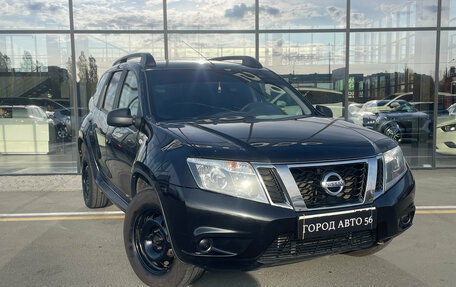 Nissan Terrano III, 2014 год, 930 000 рублей, 2 фотография