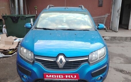 Renault Sandero II рестайлинг, 2018 год, 890 000 рублей, 1 фотография