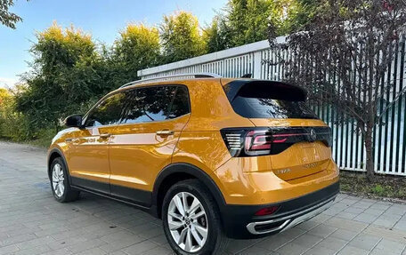 Volkswagen T-Cross I, 2023 год, 1 240 444 рублей, 6 фотография