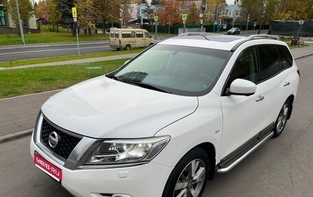 Nissan Pathfinder, 2014 год, 2 000 000 рублей, 1 фотография