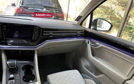 Volkswagen Touareg III, 2019 год, 5 300 000 рублей, 2 фотография