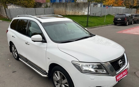 Nissan Pathfinder, 2014 год, 2 000 000 рублей, 2 фотография