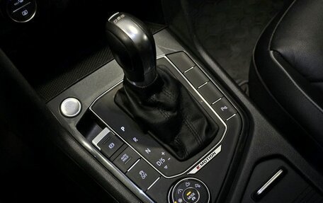 Volkswagen Tiguan II, 2017 год, 2 550 000 рублей, 33 фотография