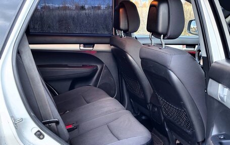 KIA Sorento II рестайлинг, 2012 год, 1 099 000 рублей, 23 фотография