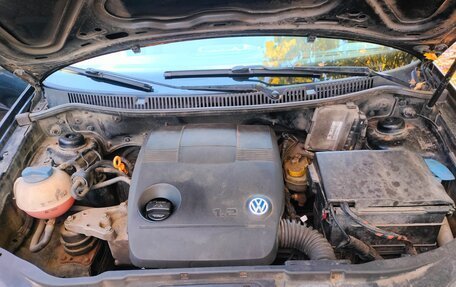 Volkswagen Polo IV рестайлинг, 2002 год, 140 000 рублей, 7 фотография