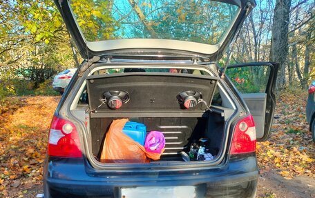Volkswagen Polo IV рестайлинг, 2002 год, 140 000 рублей, 16 фотография