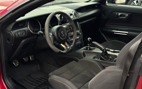 Ford Mustang VI рестайлинг, 2018 год, 7 500 000 рублей, 18 фотография