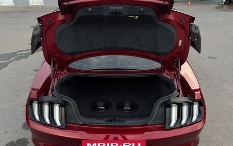 Ford Mustang VI рестайлинг, 2018 год, 7 500 000 рублей, 29 фотография
