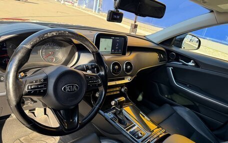 KIA Stinger I, 2018 год, 1 800 000 рублей, 10 фотография