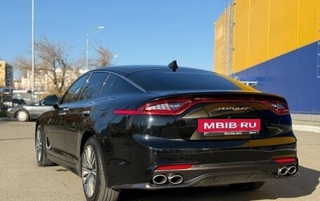 KIA Stinger I, 2018 год, 1 800 000 рублей, 5 фотография