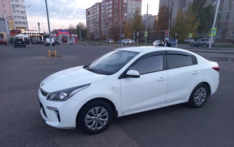 KIA Rio IV, 2017 год, 1 000 000 рублей, 5 фотография