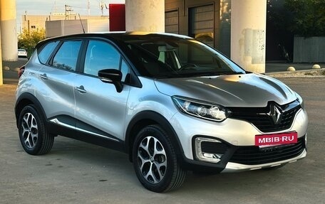 Renault Kaptur I рестайлинг, 2017 год, 1 570 000 рублей, 3 фотография