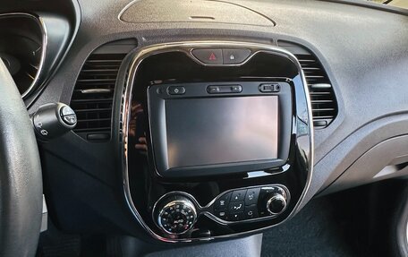 Renault Kaptur I рестайлинг, 2017 год, 1 570 000 рублей, 28 фотография