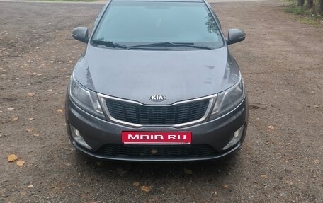KIA Rio III рестайлинг, 2013 год, 930 000 рублей, 1 фотография