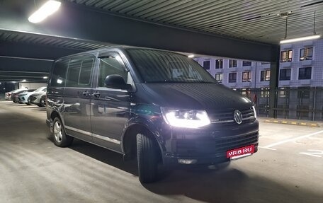 Volkswagen Caravelle T6 рестайлинг, 2016 год, 3 100 000 рублей, 9 фотография
