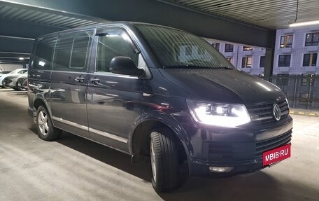 Volkswagen Caravelle T6 рестайлинг, 2016 год, 3 100 000 рублей, 8 фотография