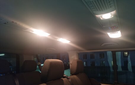 Volkswagen Caravelle T6 рестайлинг, 2016 год, 3 100 000 рублей, 20 фотография