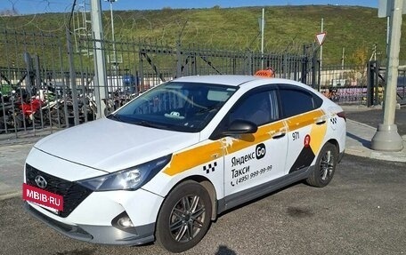Hyundai Solaris II рестайлинг, 2021 год, 1 399 000 рублей, 2 фотография