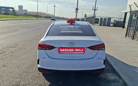 Hyundai Solaris II рестайлинг, 2021 год, 1 399 000 рублей, 4 фотография