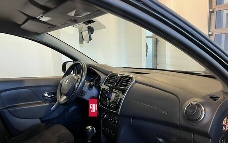 Renault Sandero II рестайлинг, 2016 год, 1 060 000 рублей, 12 фотография