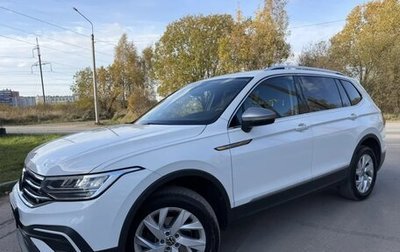 Volkswagen Tiguan II, 2022 год, 2 342 000 рублей, 1 фотография