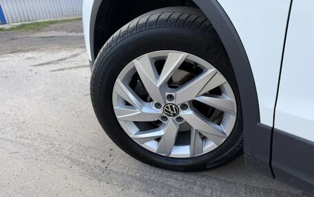 Volkswagen Tiguan II, 2022 год, 2 342 000 рублей, 5 фотография