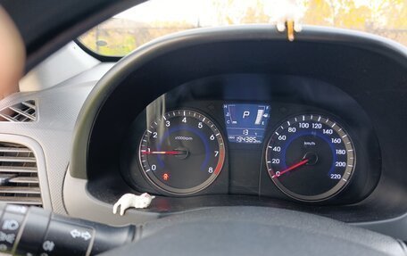 Hyundai Solaris II рестайлинг, 2013 год, 715 000 рублей, 14 фотография