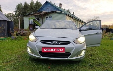 Hyundai Solaris II рестайлинг, 2013 год, 715 000 рублей, 18 фотография