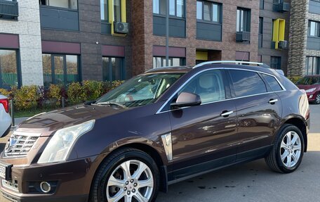 Cadillac SRX II рестайлинг, 2014 год, 1 600 000 рублей, 3 фотография