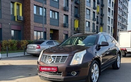 Cadillac SRX II рестайлинг, 2014 год, 1 600 000 рублей, 2 фотография