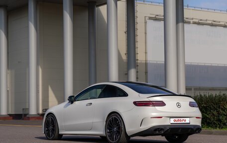 Mercedes-Benz E-Класс, 2017 год, 4 390 000 рублей, 11 фотография
