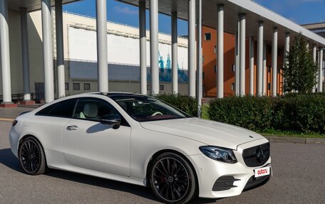 Mercedes-Benz E-Класс, 2017 год, 4 390 000 рублей, 9 фотография