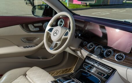 Mercedes-Benz E-Класс, 2017 год, 4 390 000 рублей, 27 фотография