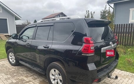 Toyota Land Cruiser Prado 150 рестайлинг, 2022 год, 6 000 000 рублей, 1 фотография
