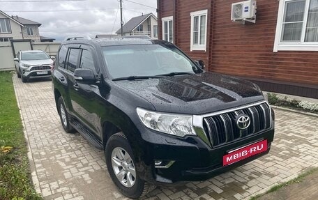 Toyota Land Cruiser Prado 150 рестайлинг, 2022 год, 6 000 000 рублей, 5 фотография