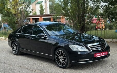 Mercedes-Benz S-Класс, 2010 год, 1 790 000 рублей, 3 фотография