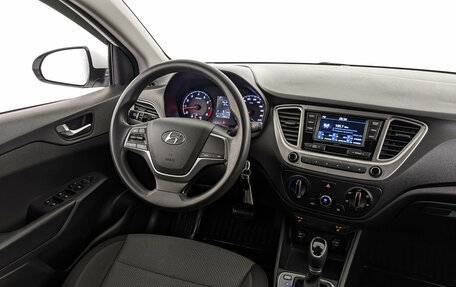 Hyundai Solaris II рестайлинг, 2021 год, 1 470 000 рублей, 25 фотография