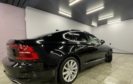 Volvo S90 II рестайлинг, 2019 год, 2 650 000 рублей, 9 фотография