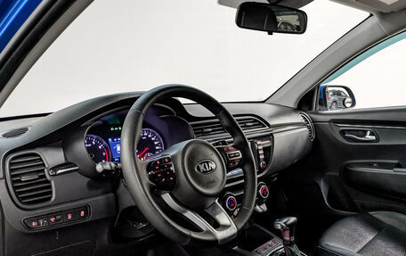 KIA Rio IV, 2019 год, 1 565 000 рублей, 15 фотография