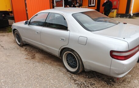 Toyota Chaser V рестайлинг, 1995 год, 380 000 рублей, 2 фотография