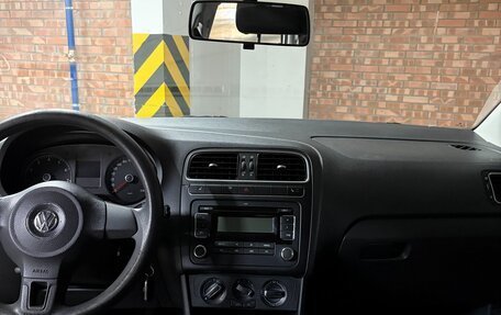 Volkswagen Polo VI (EU Market), 2011 год, 820 000 рублей, 16 фотография