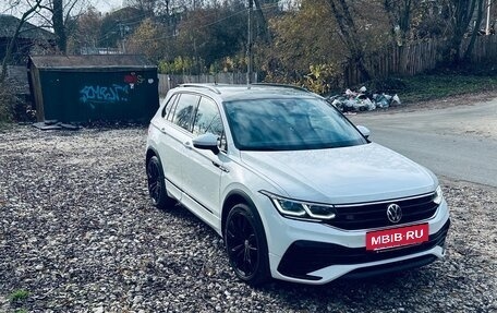 Volkswagen Tiguan II, 2021 год, 4 150 000 рублей, 5 фотография