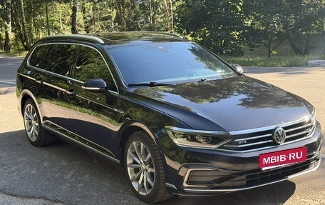 Volkswagen Passat B8 рестайлинг, 2020 год, 2 850 000 рублей, 1 фотография