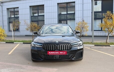 BMW 5 серия, 2022 год, 5 400 000 рублей, 2 фотография