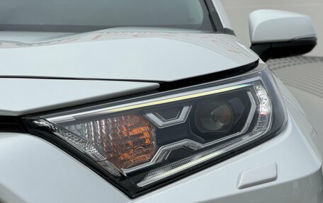 Toyota RAV4, 2020 год, 3 700 000 рублей, 3 фотография