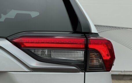 Toyota RAV4, 2020 год, 3 700 000 рублей, 7 фотография