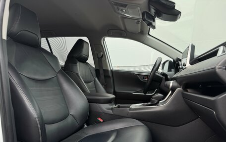 Toyota RAV4, 2020 год, 3 700 000 рублей, 15 фотография