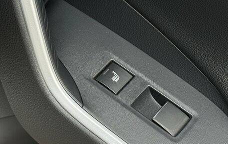 Toyota RAV4, 2020 год, 3 700 000 рублей, 25 фотография