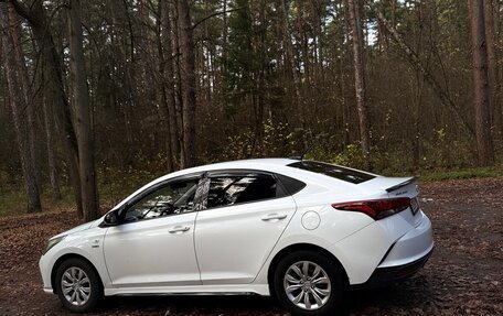 Hyundai Solaris II рестайлинг, 2022 год, 1 200 000 рублей, 2 фотография